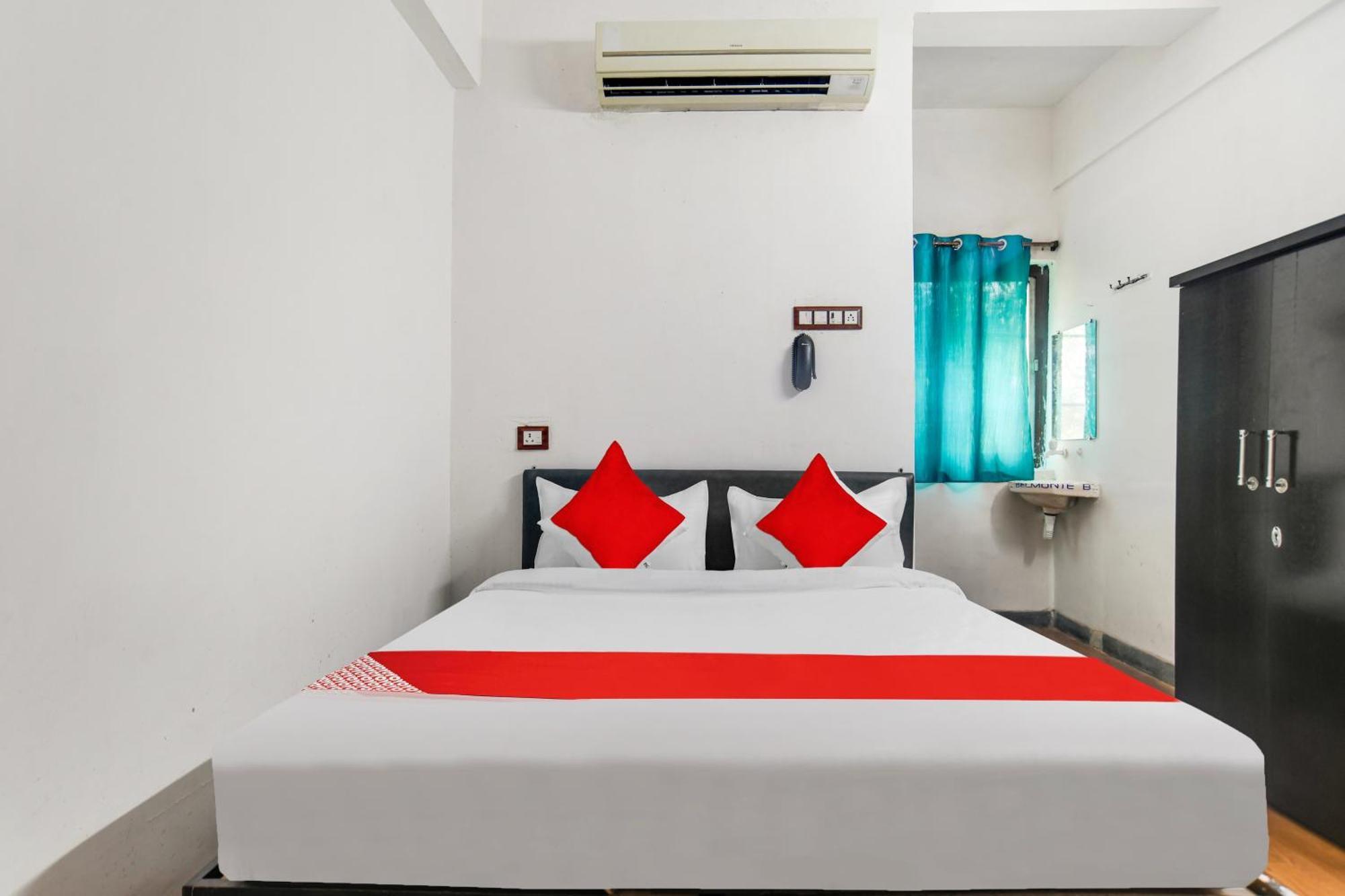 Oyo Flagship Hotel Shree United อินดอร์ ภายนอก รูปภาพ
