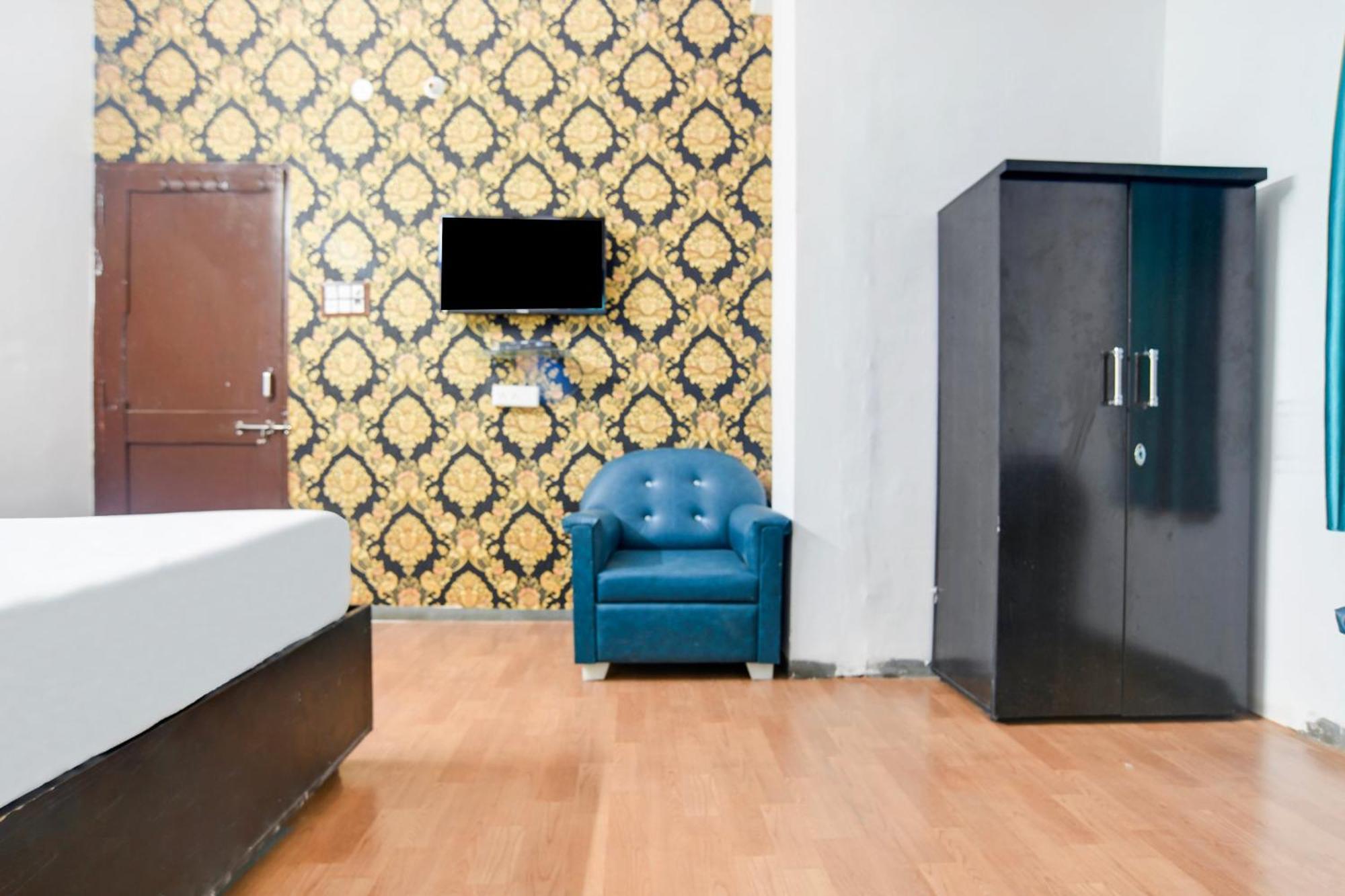 Oyo Flagship Hotel Shree United อินดอร์ ภายนอก รูปภาพ